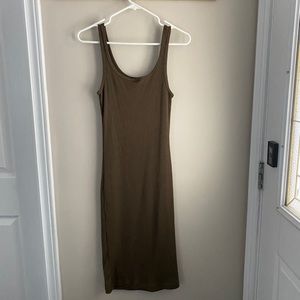 Ribbed midi dress